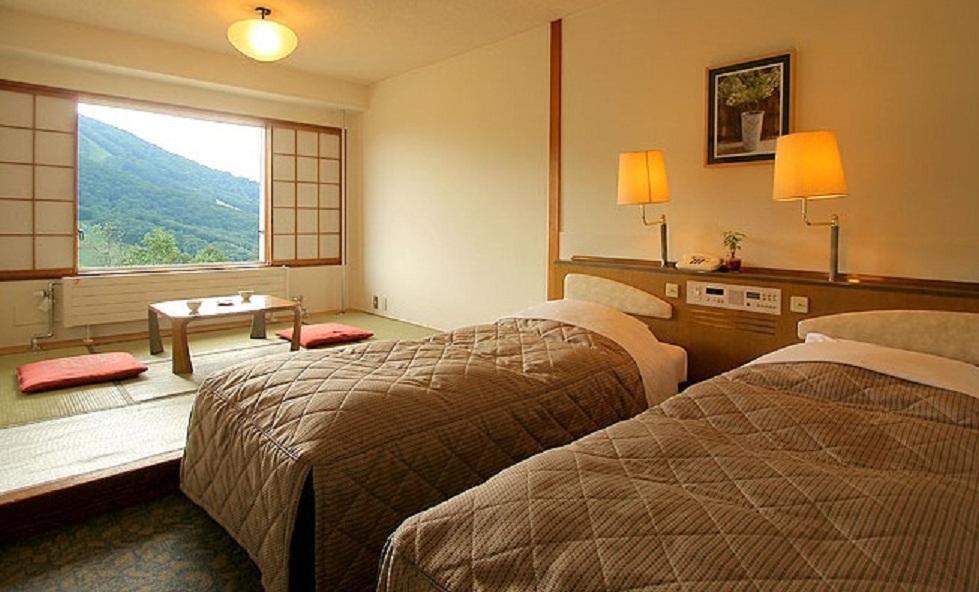Madarao Kogen Hotel Iiyama Rum bild